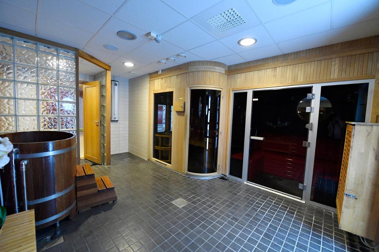 Laegenhetshotell Varvet Ellos Exterior foto