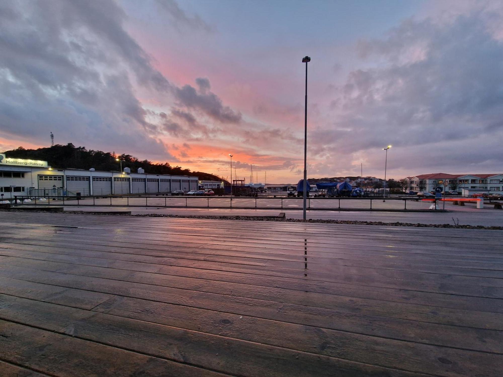 Laegenhetshotell Varvet Ellos Exterior foto